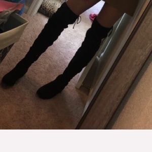 Refresh Miles-01 Black suede Over-the-knee boot